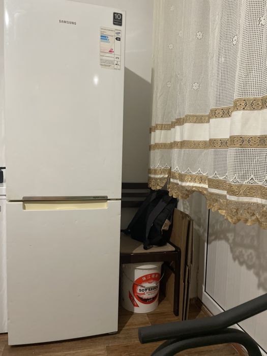 Холодильник в хорошем состоянии