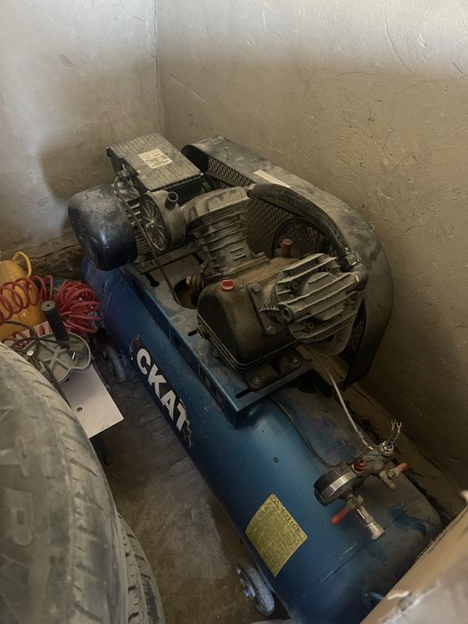 Компрессор сатылады барлығы жасап тұр срочно