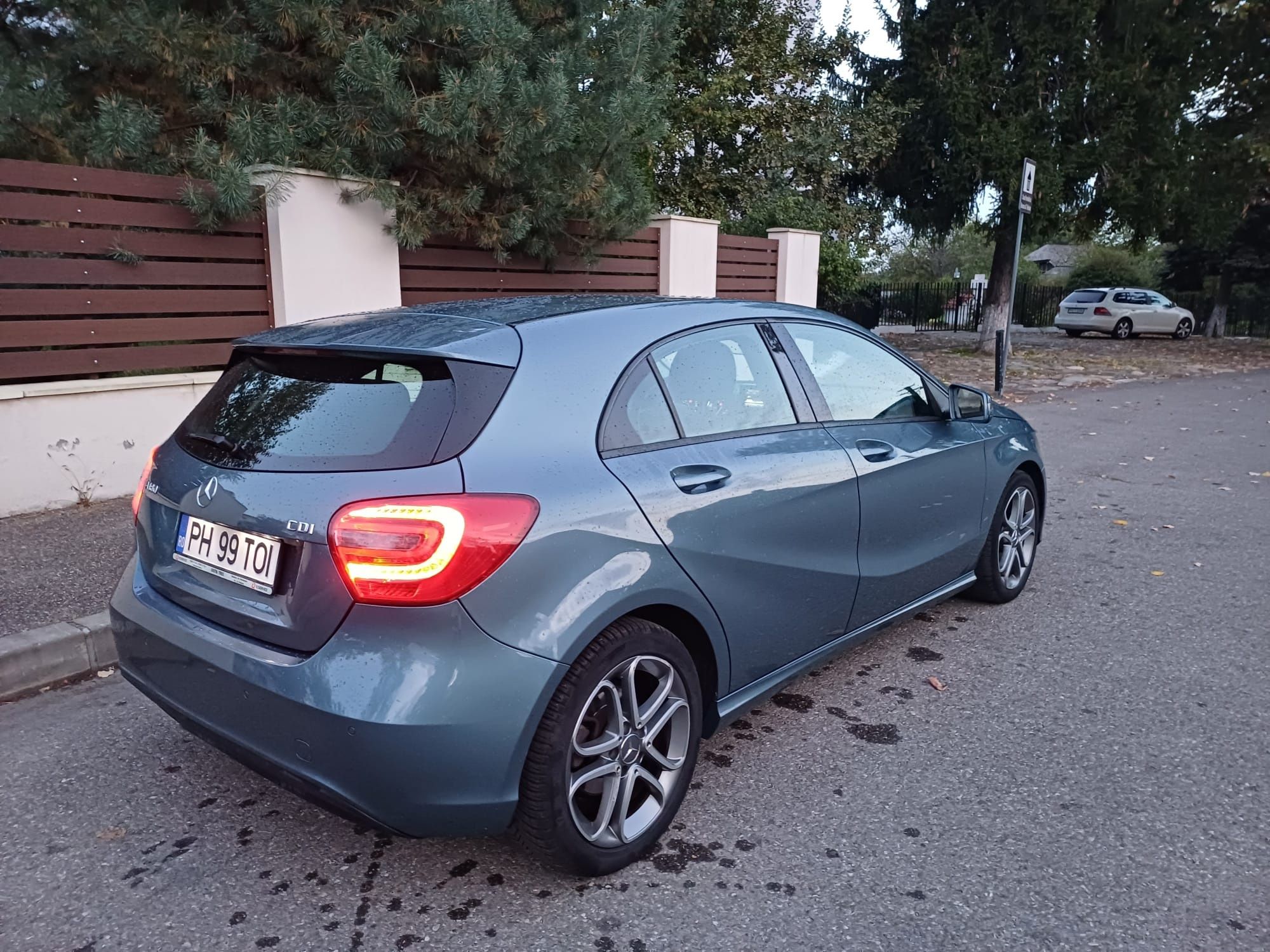 Mercedes a class 2014 faruri bixenon full led distronic
