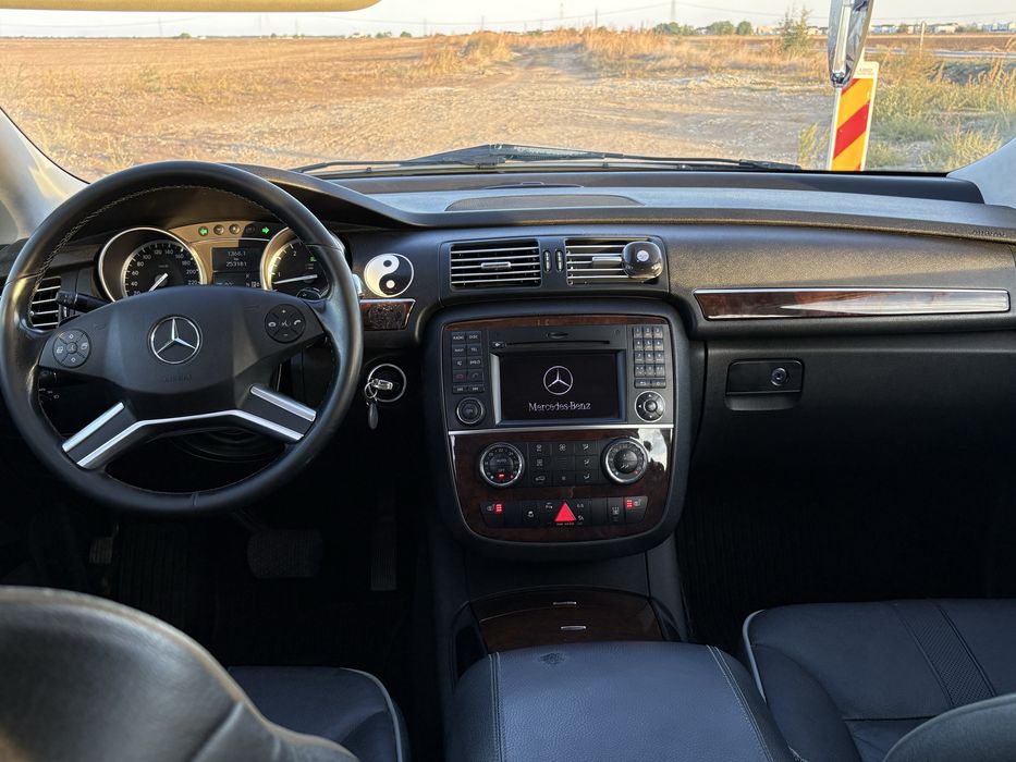 Vand, schimb Mercedes R class 3.0 CDI