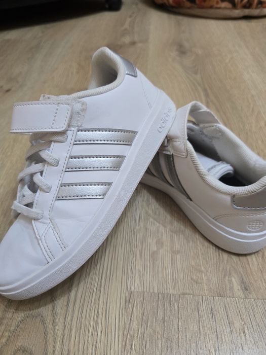 Маратонки Adidas