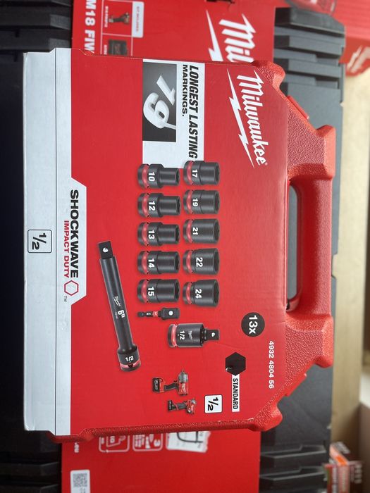 Гайковерт Milwaukke комплект