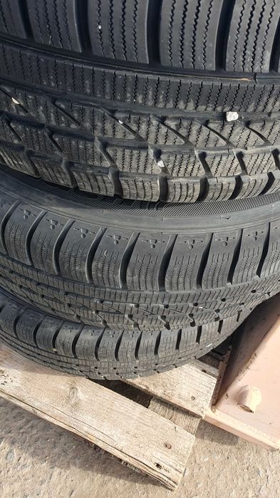 Anvelope iarna HANKOOK 225 60 R17,  4 bucati