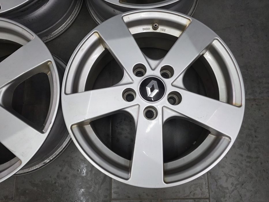 Джанти 16 - Renault