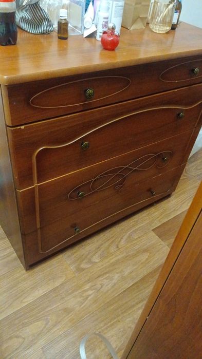 Продам комод из дерево