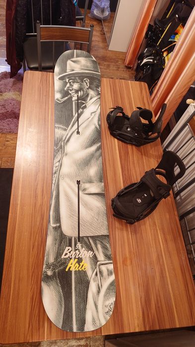 Placa snowboard Burton Hate 155cm cu legaturi Burton Cartel M