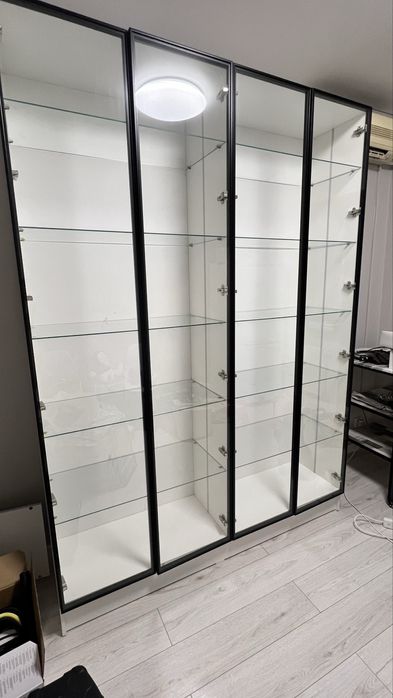 Шкаф сервант