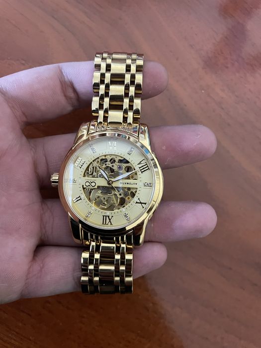 Часы из нержавеющей стали