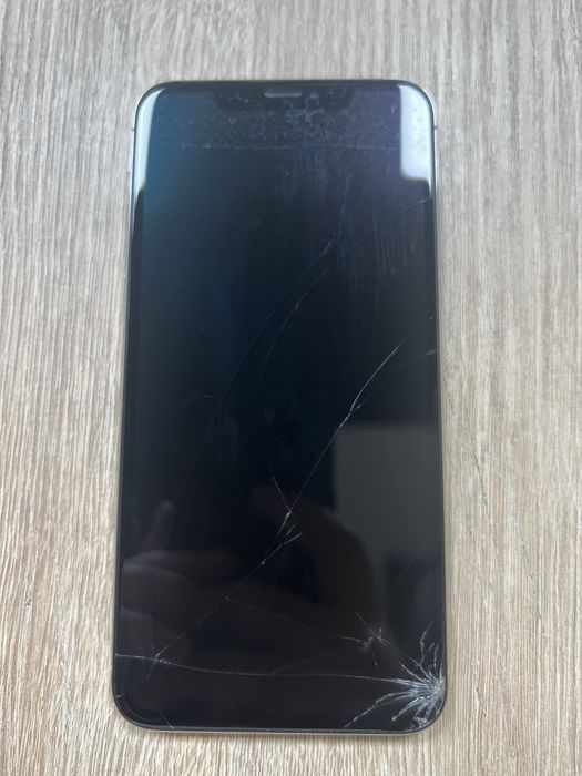 Продам Айфон Xs Max