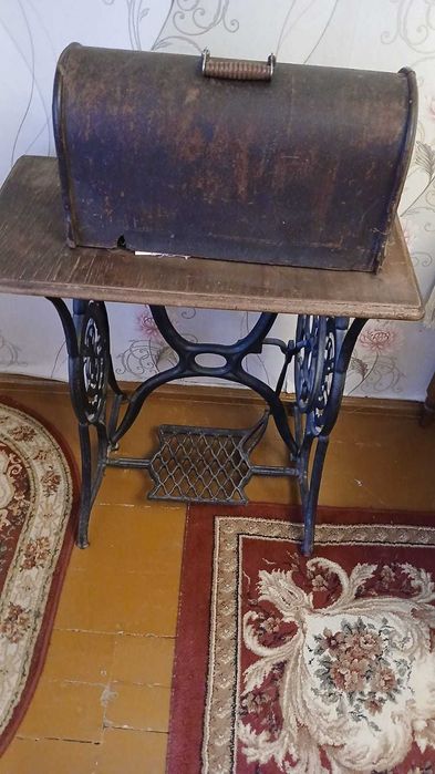 Продам швейную машинку ZINGER