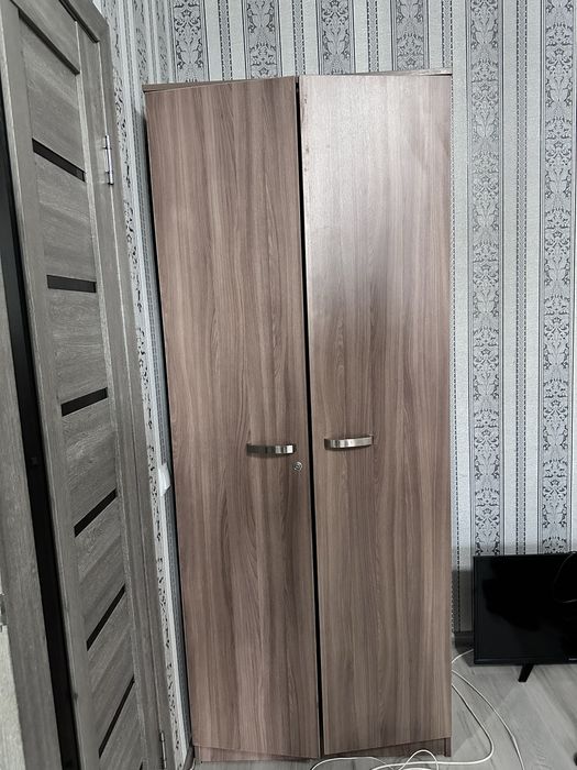 Продам шкаф в хорошем состоянии