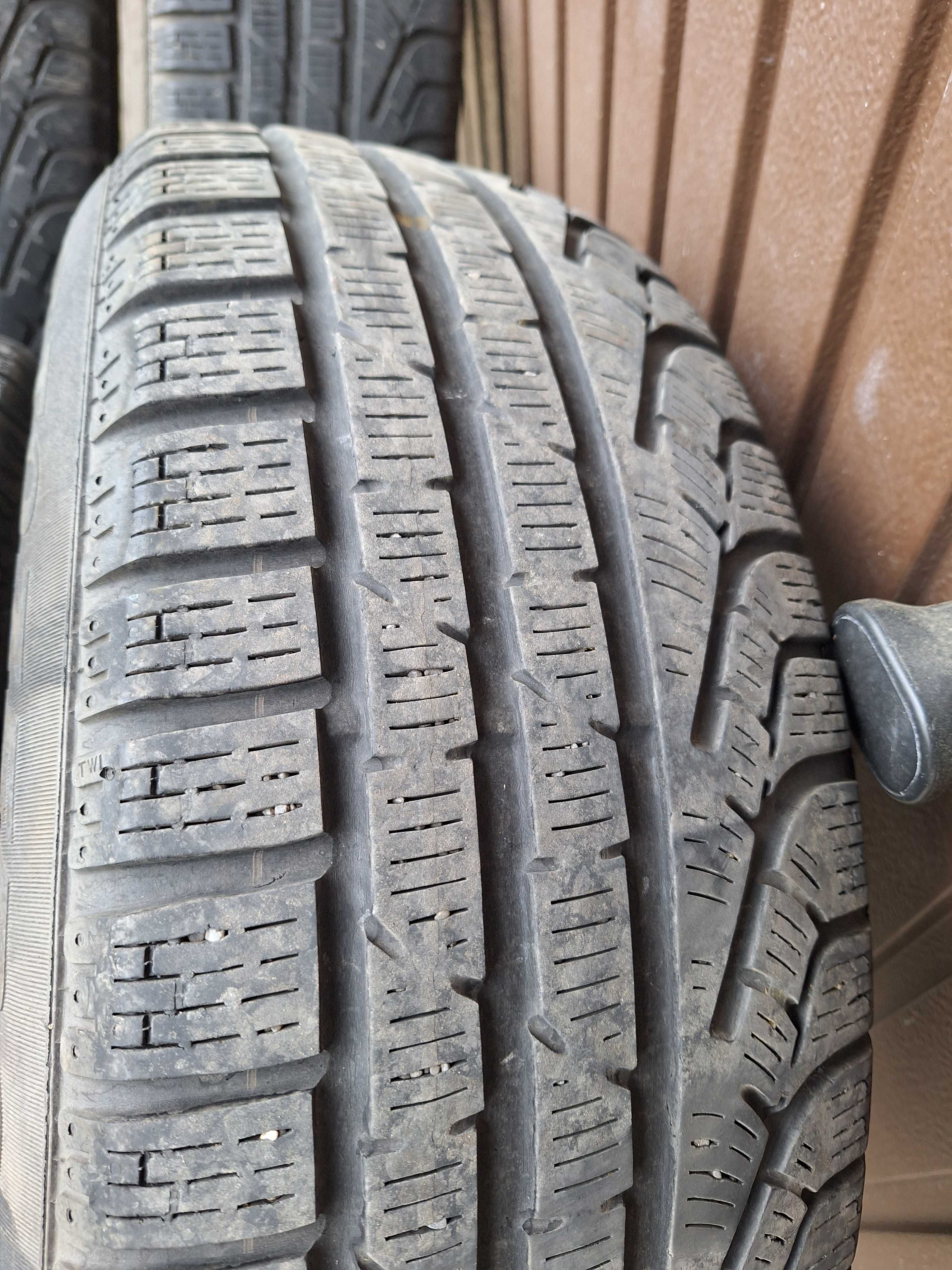 Anvelope iarna Pirelli