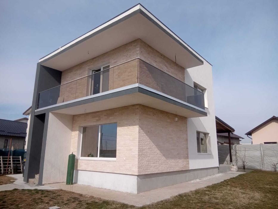 Balustrada de sticla cu profil de aluminiu