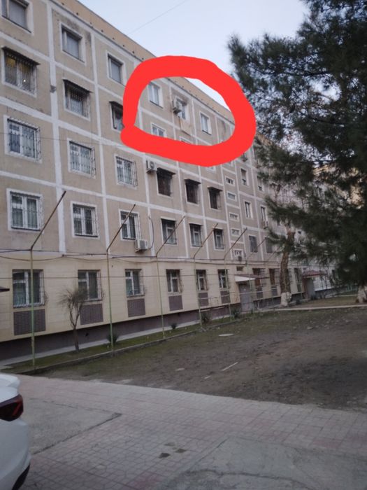 Sergili tumani ittifoq mahallasida uy sotiladi 5 xona 5 etaj srochna