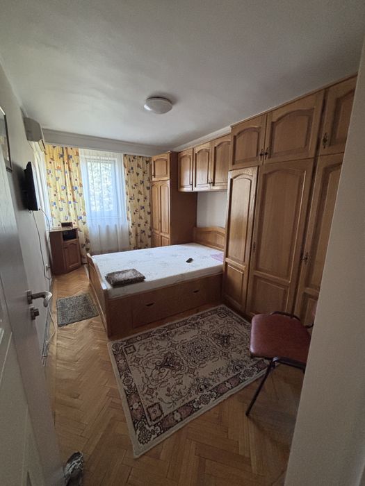 2 camere de inchiriat