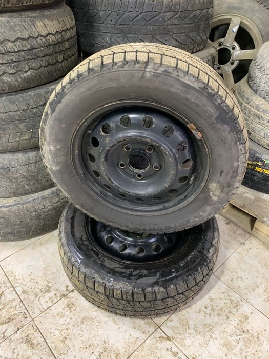 Колеса r15 2  шт почти новые с дисками