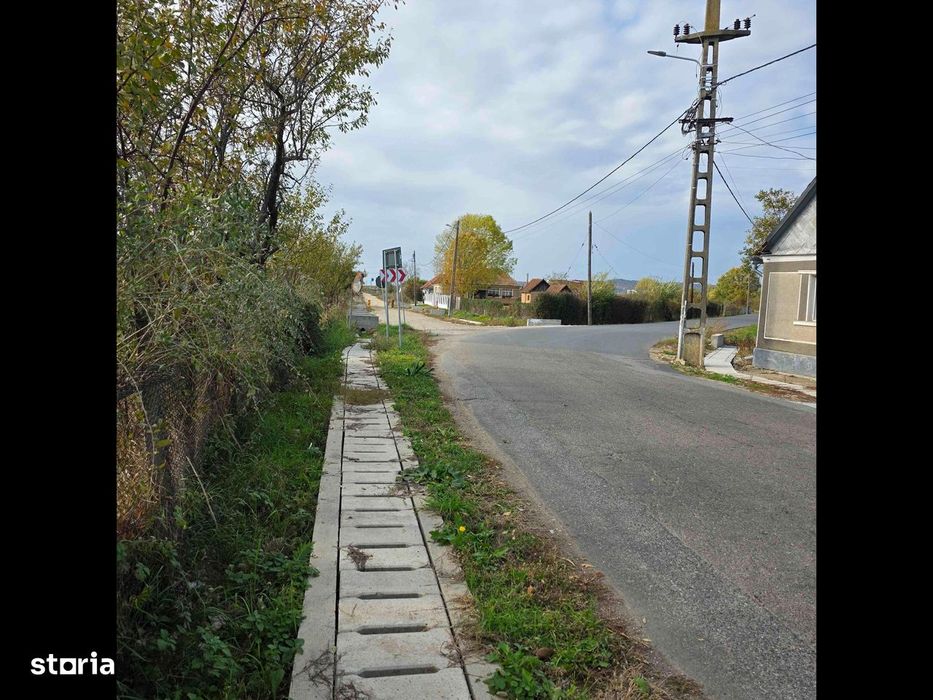 Teren intravilan cu utilitati Alparea