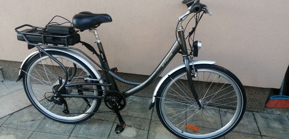 Bicicleta electrica Btwin, roți de 26