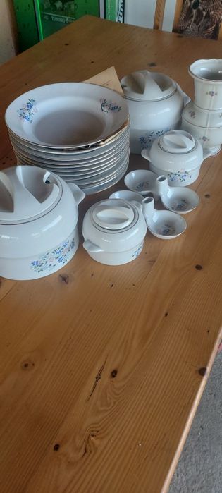 Продавам комплект чиний и купи