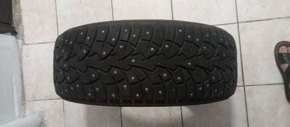 Продам резинуна 16