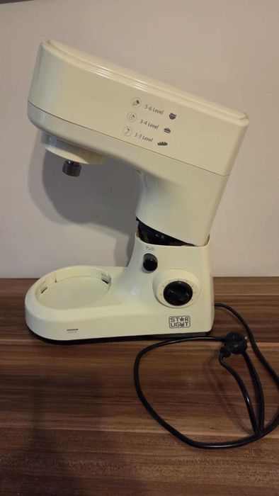 Планетарен миксер Star-Light SMM-1000W