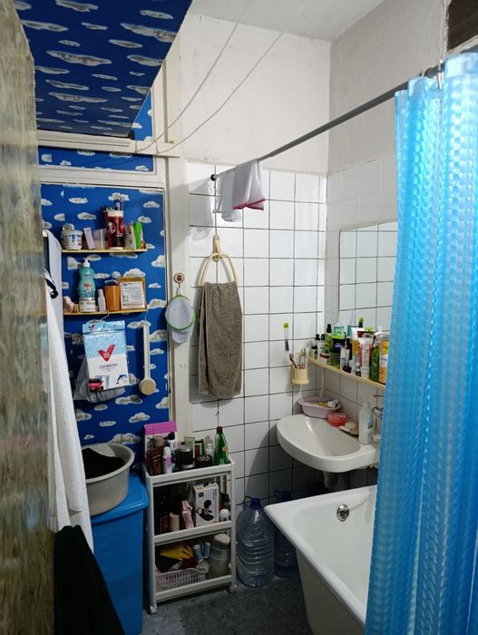 Продается квартира на Чиланзаре-8 квартал 2/4/4 зеркалка