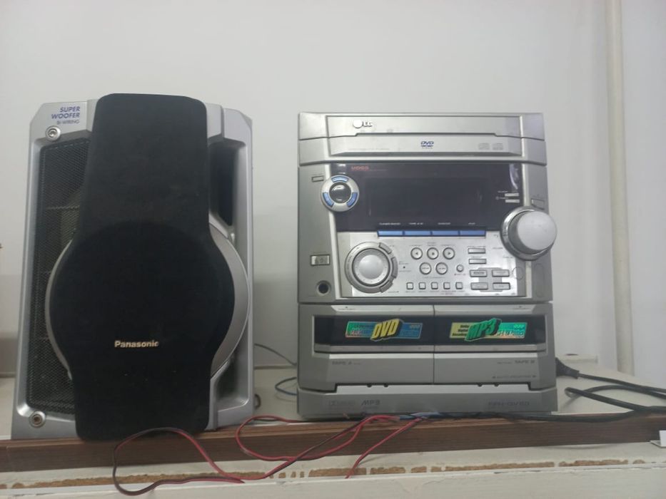 Музыкальный центр