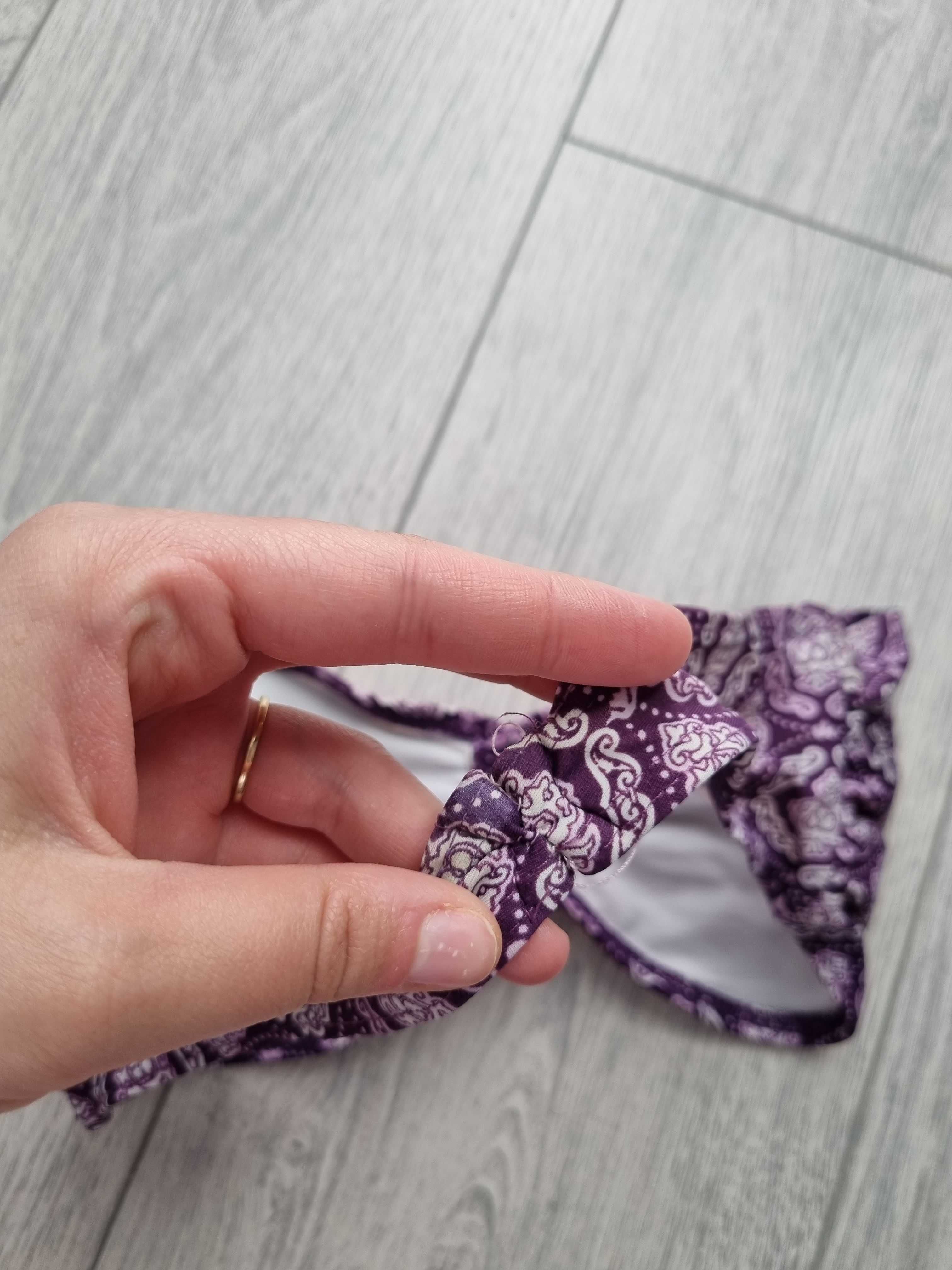 Set sutiene costum de baie