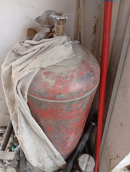 Газовый баллон большой