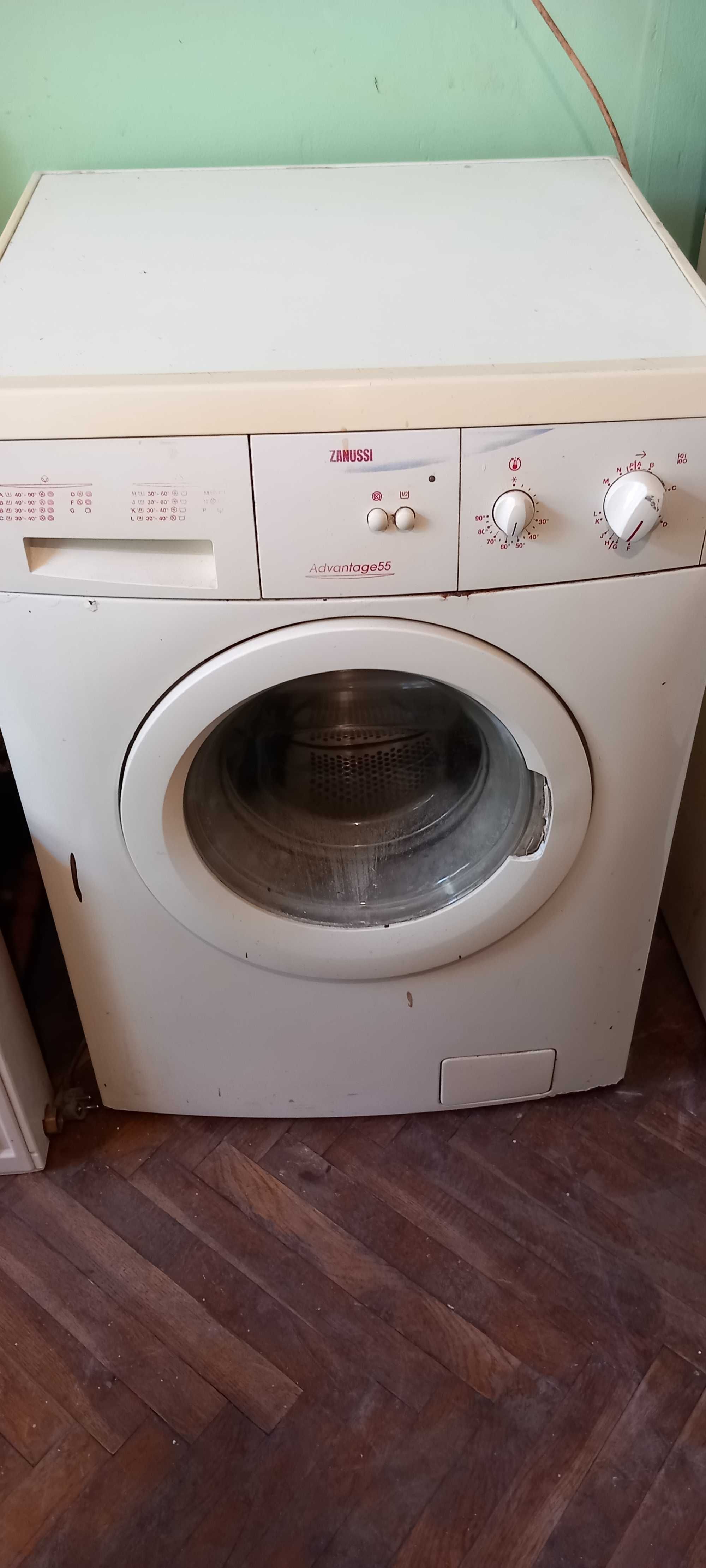 Продавам пералня  ZANUSSI  60см/55см