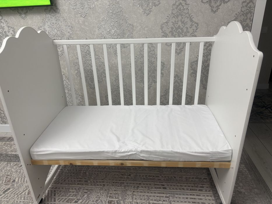 Детская кровать в отличном состоянии, почти новая совершенно новая кро