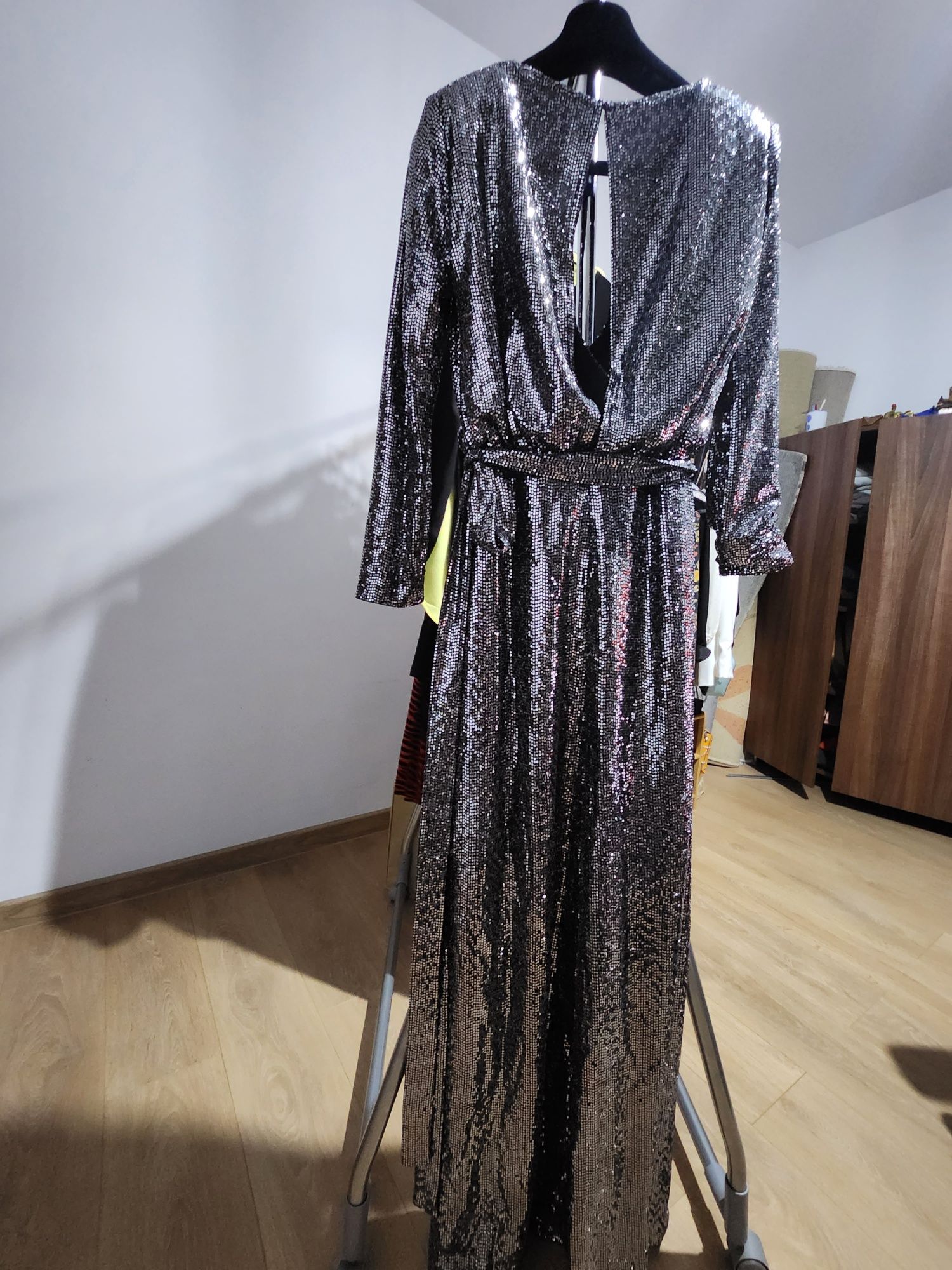 Vând rochie de ocazie Pronovias, mărime 38