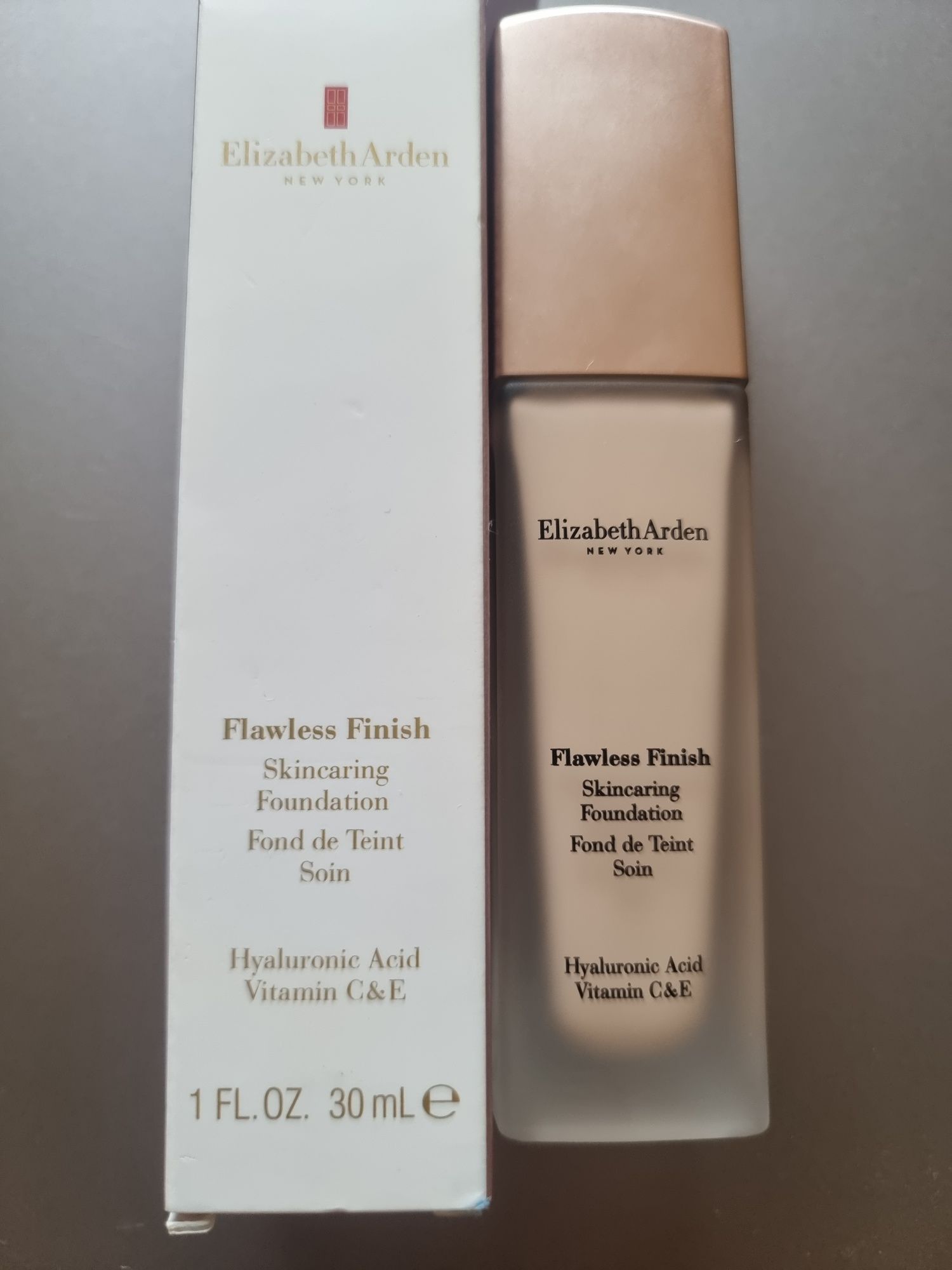 Fond de ten Elizabeth Arden Flawless Finish 110N