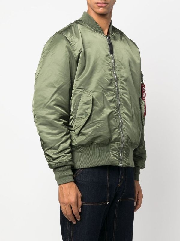 Бомбер MA-1 от Alpha Industries