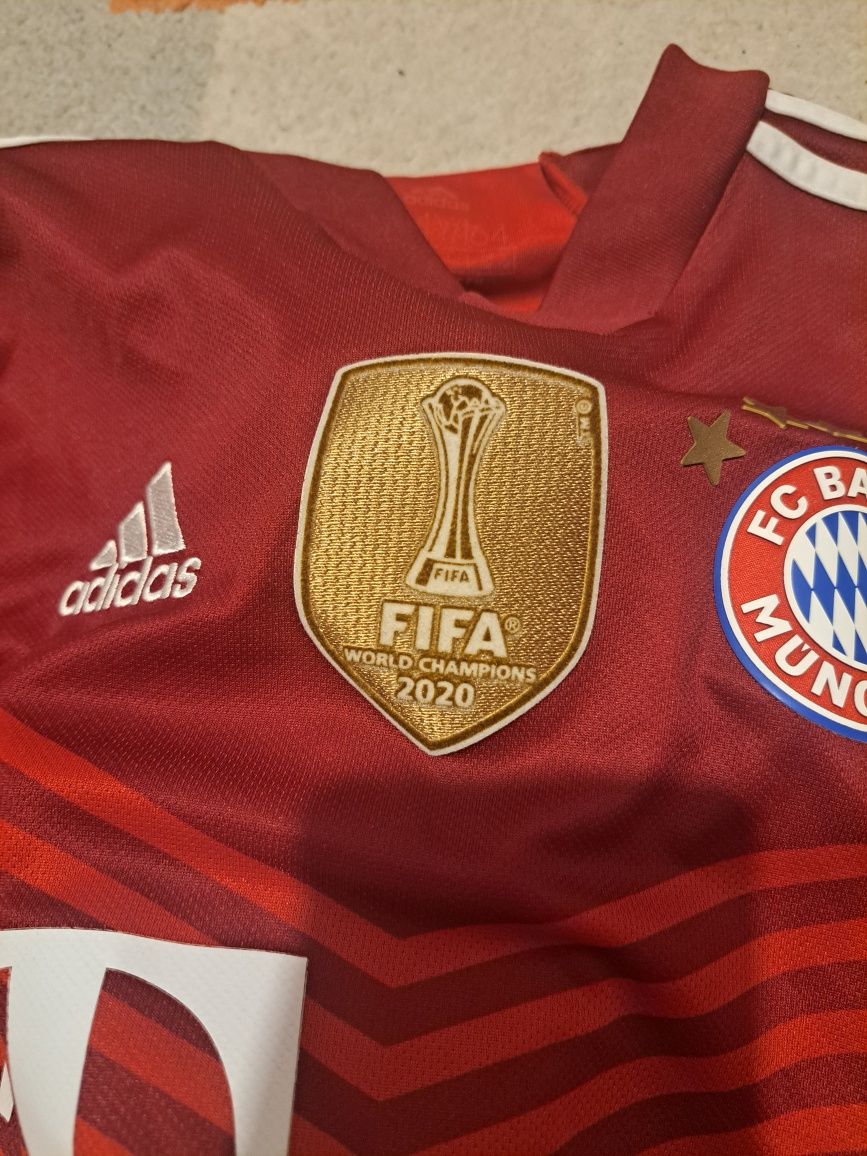 Оригинална футболна фланелка Bayern münchen от сезон 21-22