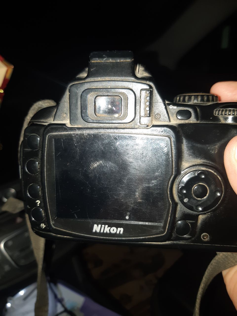 Nikon d60 sotiladi