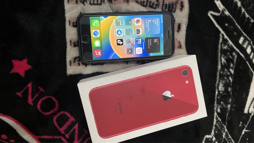 Iphon 8            M