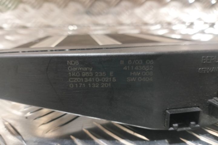 Rezistenta electrica bord  1k0963235e Volkswagen VW Touran prima gene