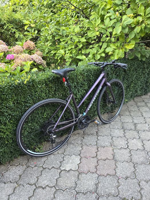 Specialized Sirrus M bicicleta oras femei