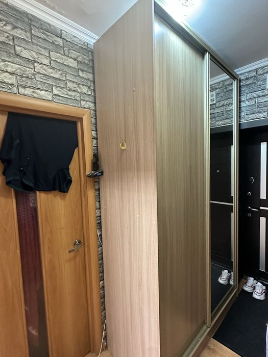 Продам шкаф купе