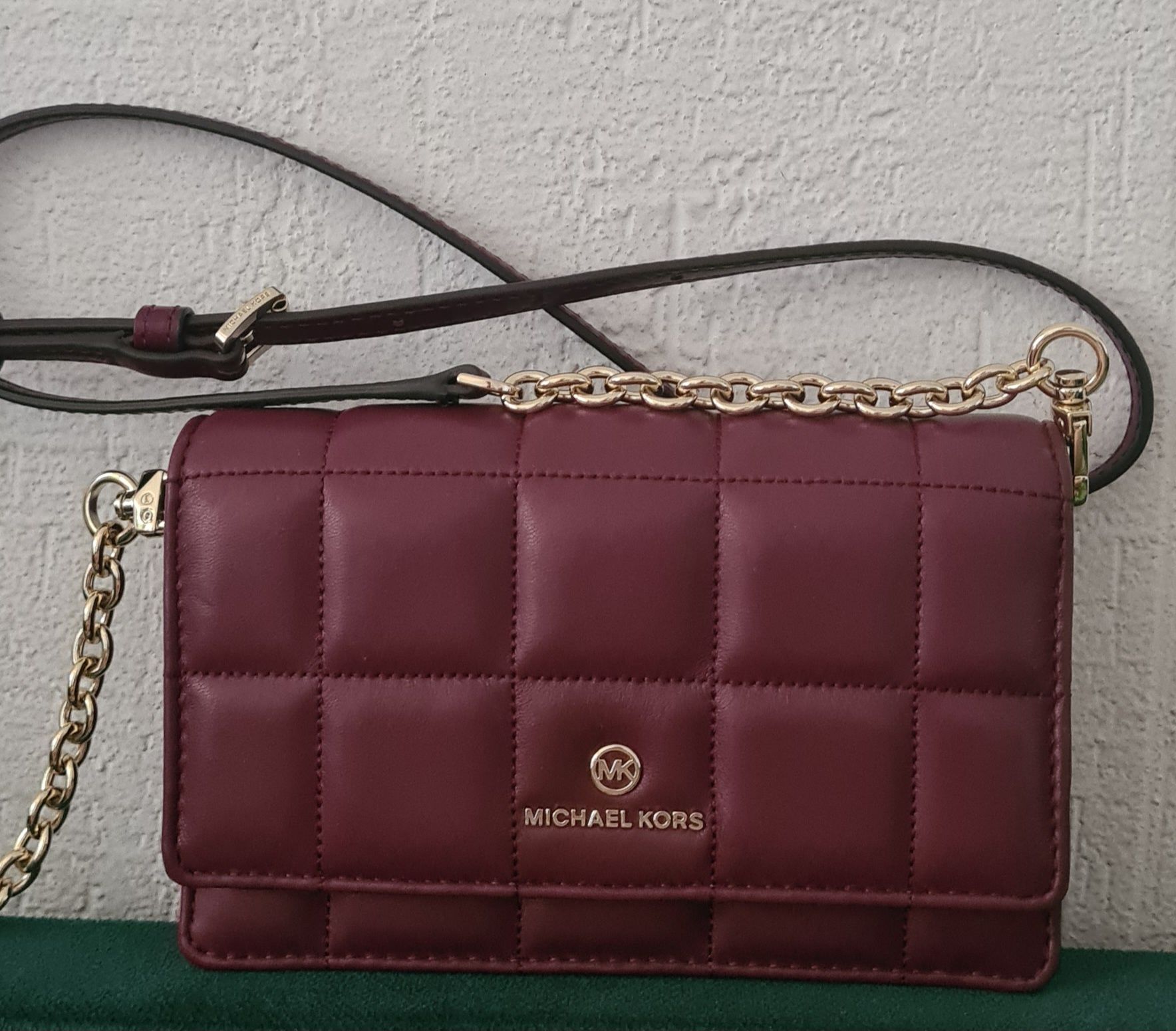 Сумка Michael Kors Jet Set Charm Burgundy