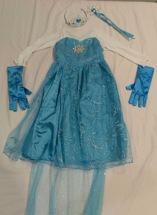 Рокля на Елза за  4 г. момиченце
