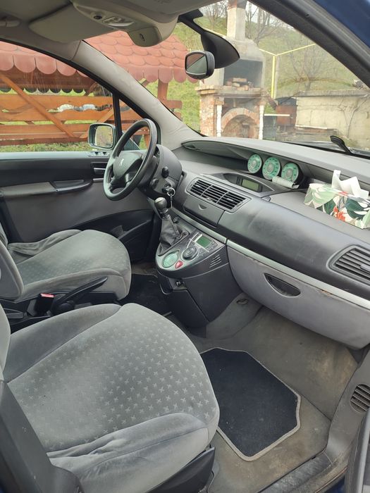 Peugeot 807 2.2i GPL