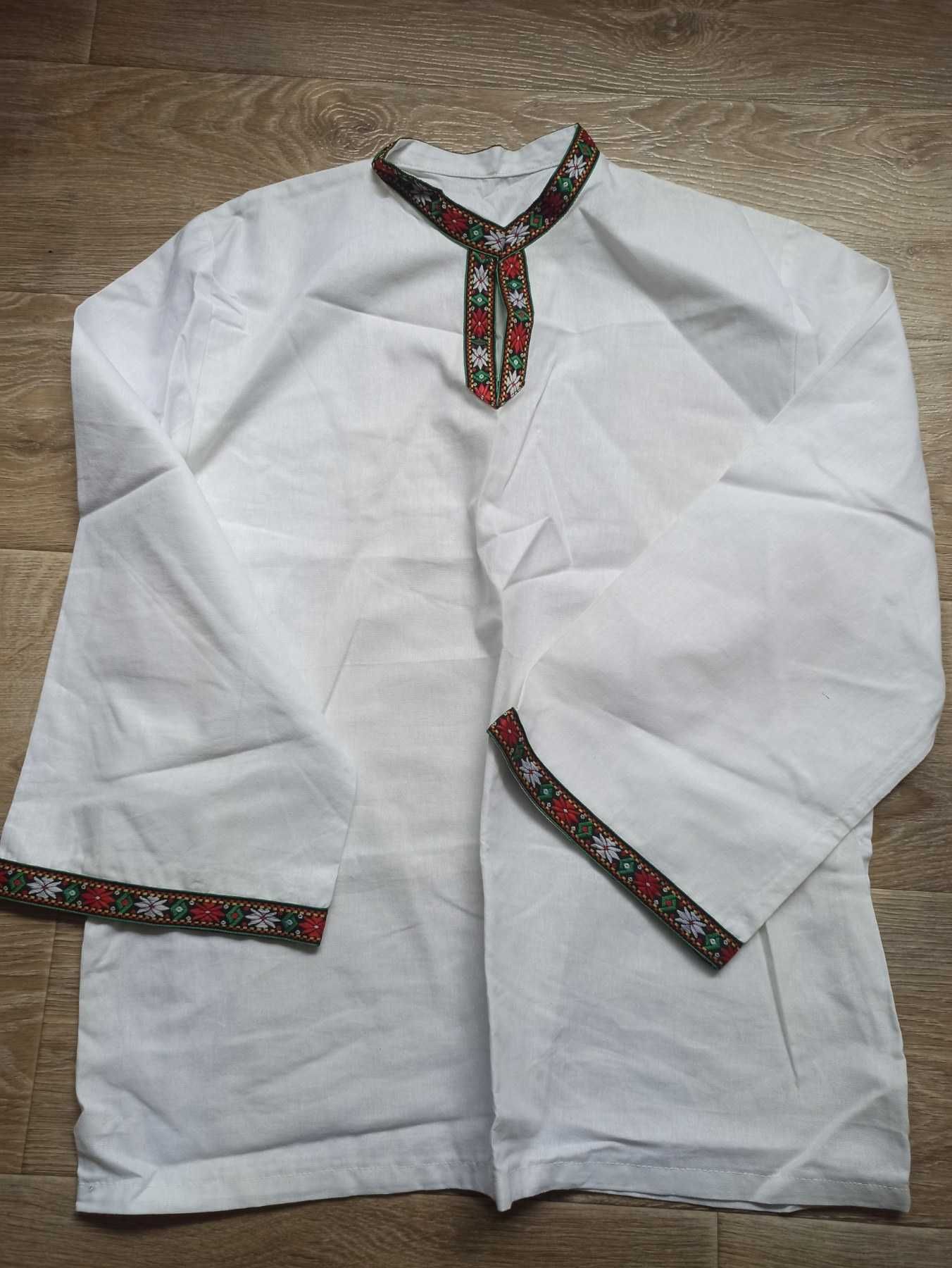 Мъжка бяла риза с етно мотиви, размер М/Л