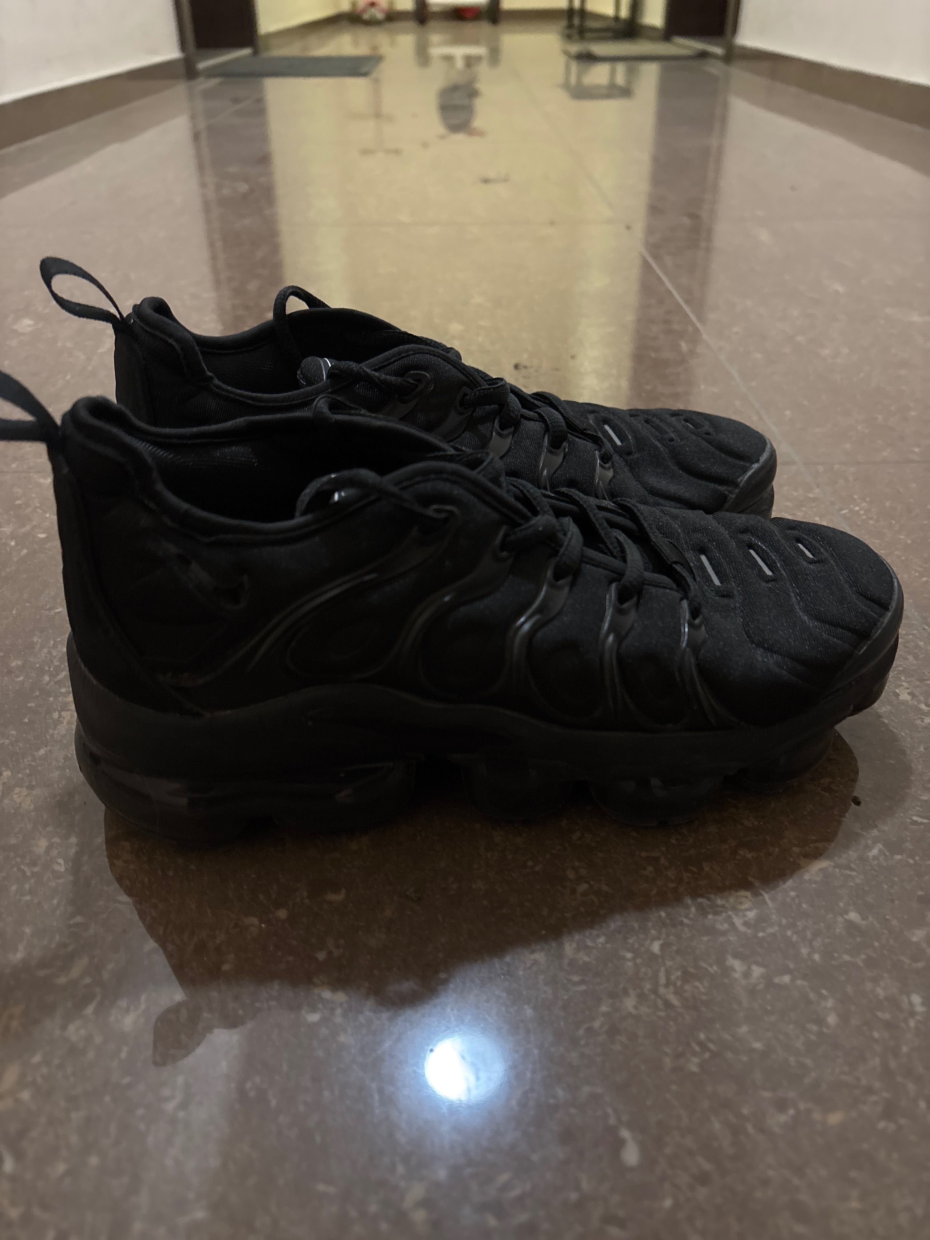 Продават се  4 чифта Nike обувки в отлично състояние!