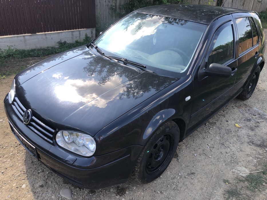 Dezmembrez Golf 4 1.6