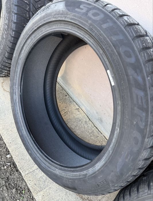 Anvelope de Iarna Pirelli Sottozero 3  255/45/19