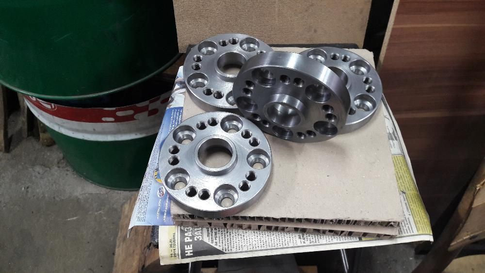 Изработване на фланци от стомана преходни