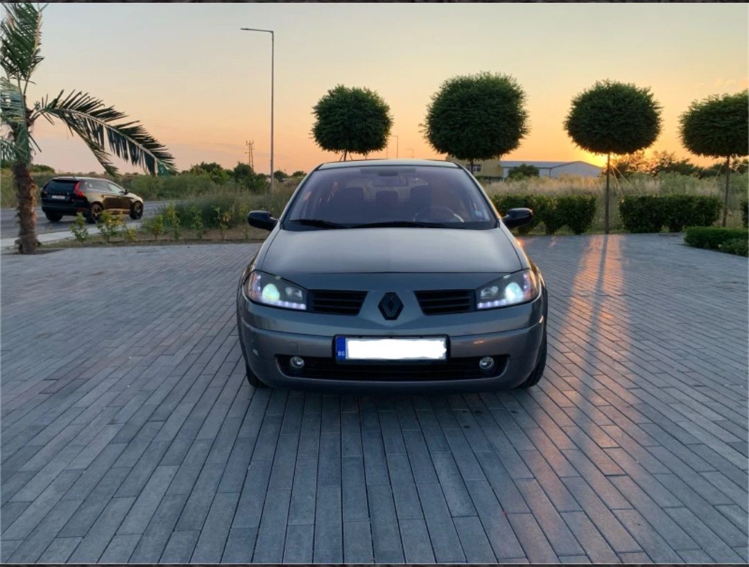 Продавам Рено Меган 1.6 Renault Megane