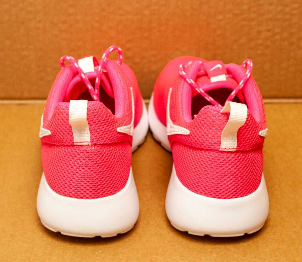 Дамски маратонки Nike номер 38